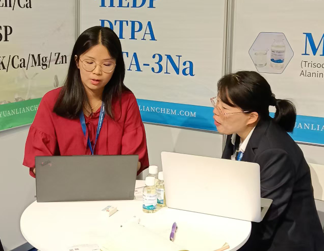 Jining Yuanlian은 Chemspc 유럽 2025에서 그린 첼레이터를 데뷔시키고 전략적 주문을 확보합니다.